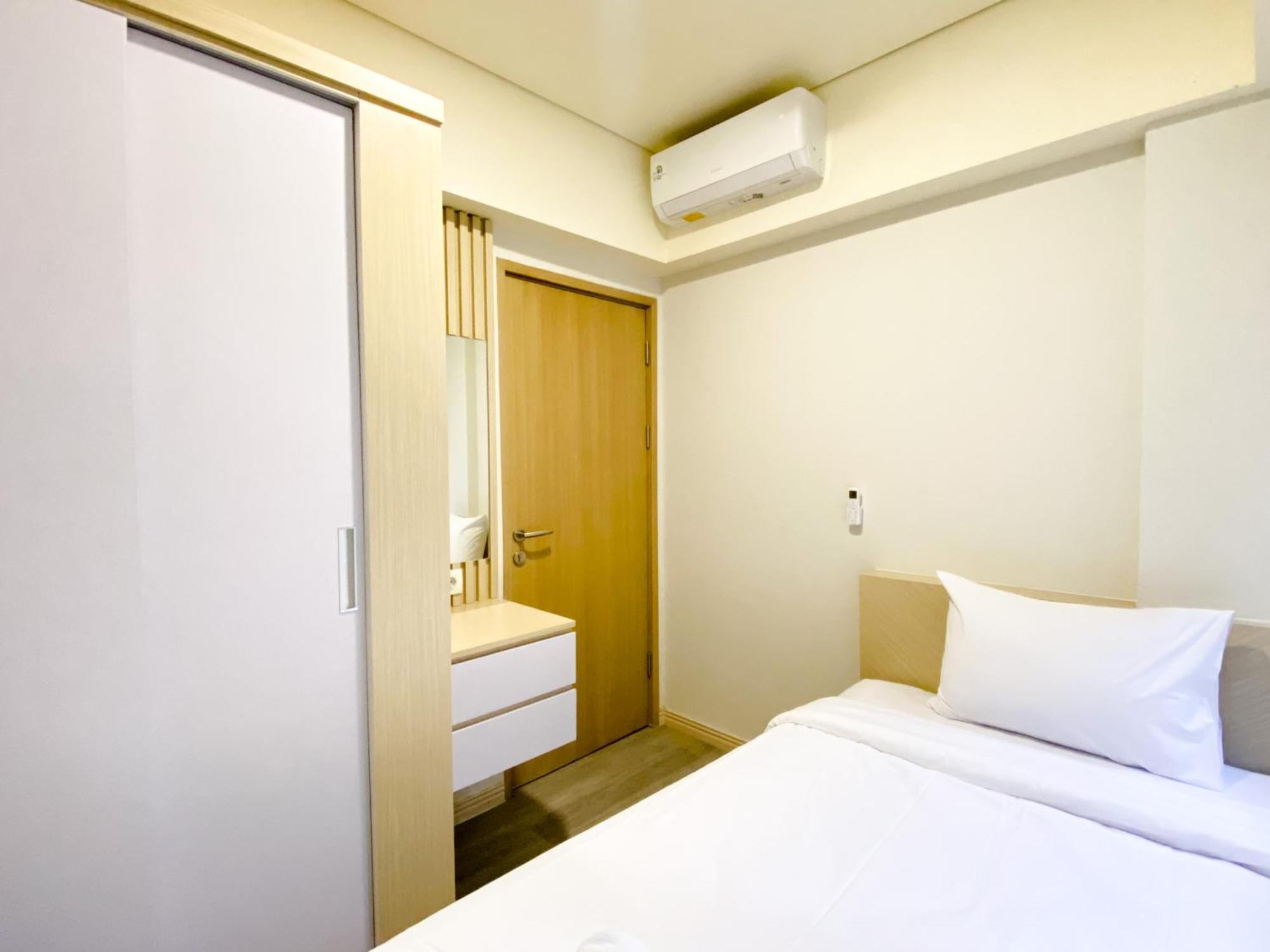 Best Homey 2Br At Meikarta Apartment By Travelio Cikarang Esterno foto